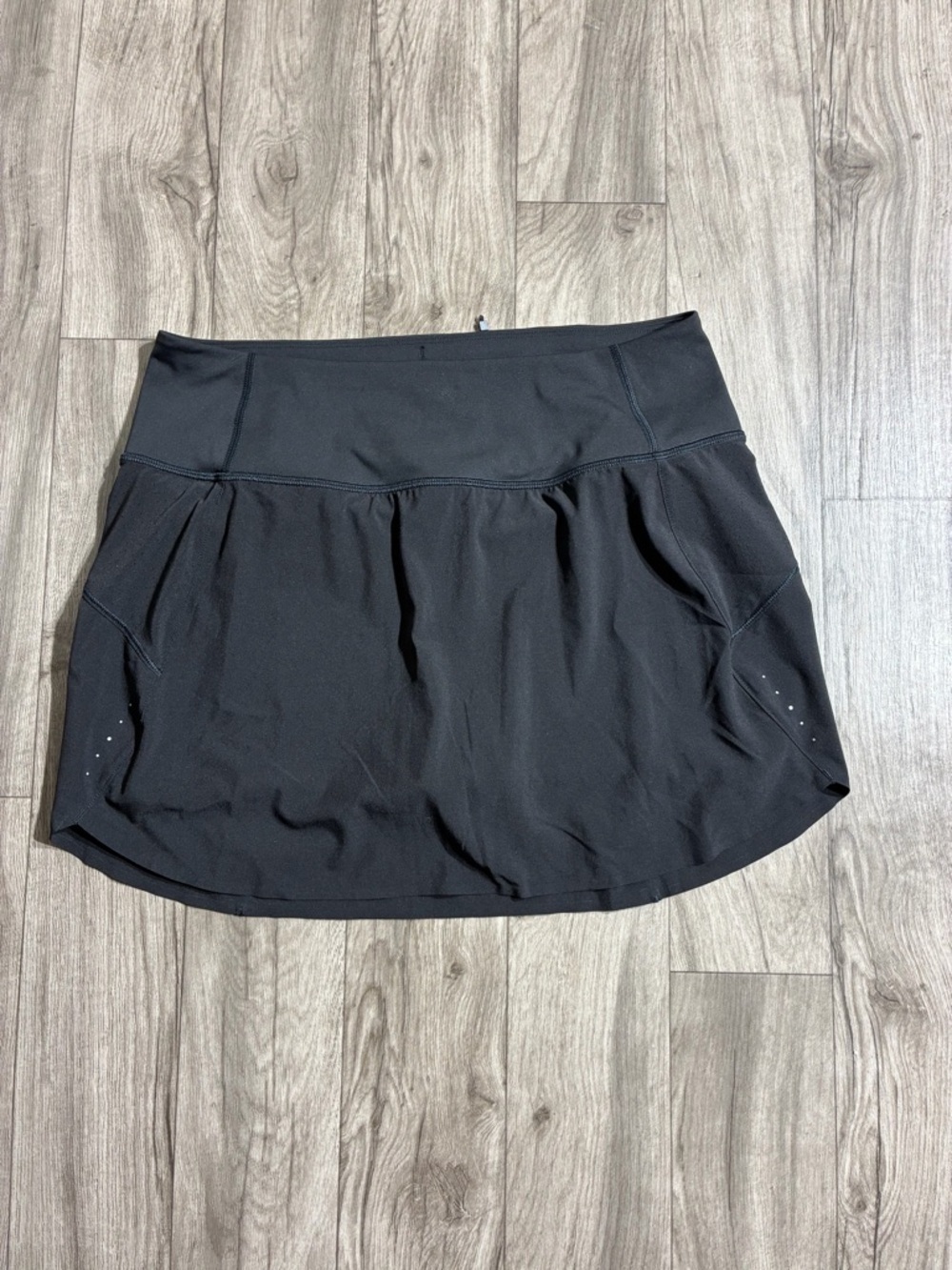 Athleta Black Run With It 14" Skort Size S build in shorts black athletic skirt
